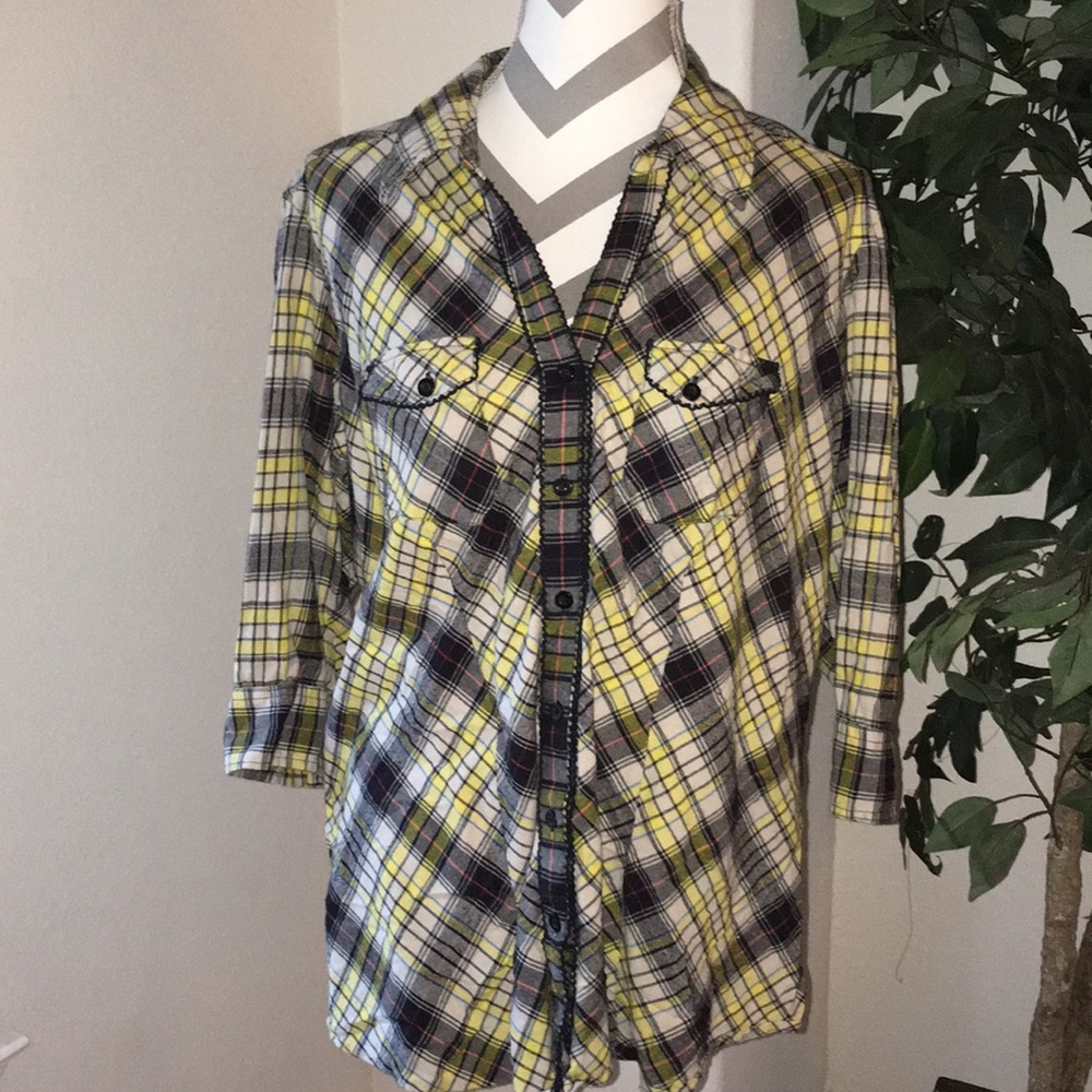Torrid shirt